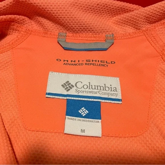Columbia Omni-shield water repellent soft shell jacket size M peach color - Picture 4 of 6